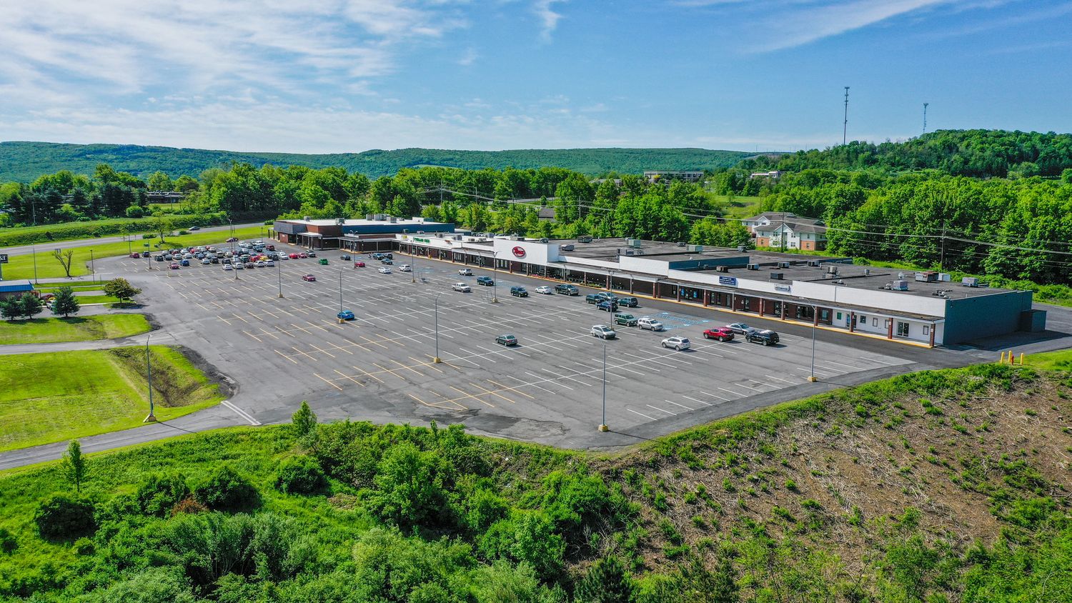 Frostburg Plaza: 10701 New Georges Creek Rd SW, Frostburg, MD 21532